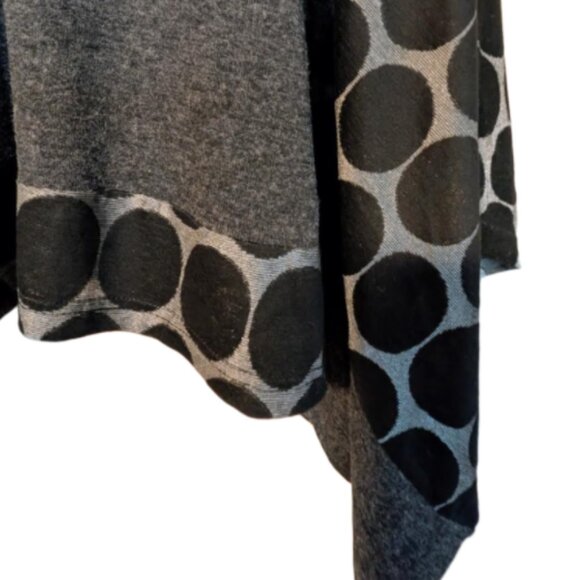 NWOT NESS Top with Oversized Polka Dot Kimono Sleeves - Picture 3 of 7